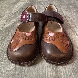 Stride Rite floral Mary Jane shoes